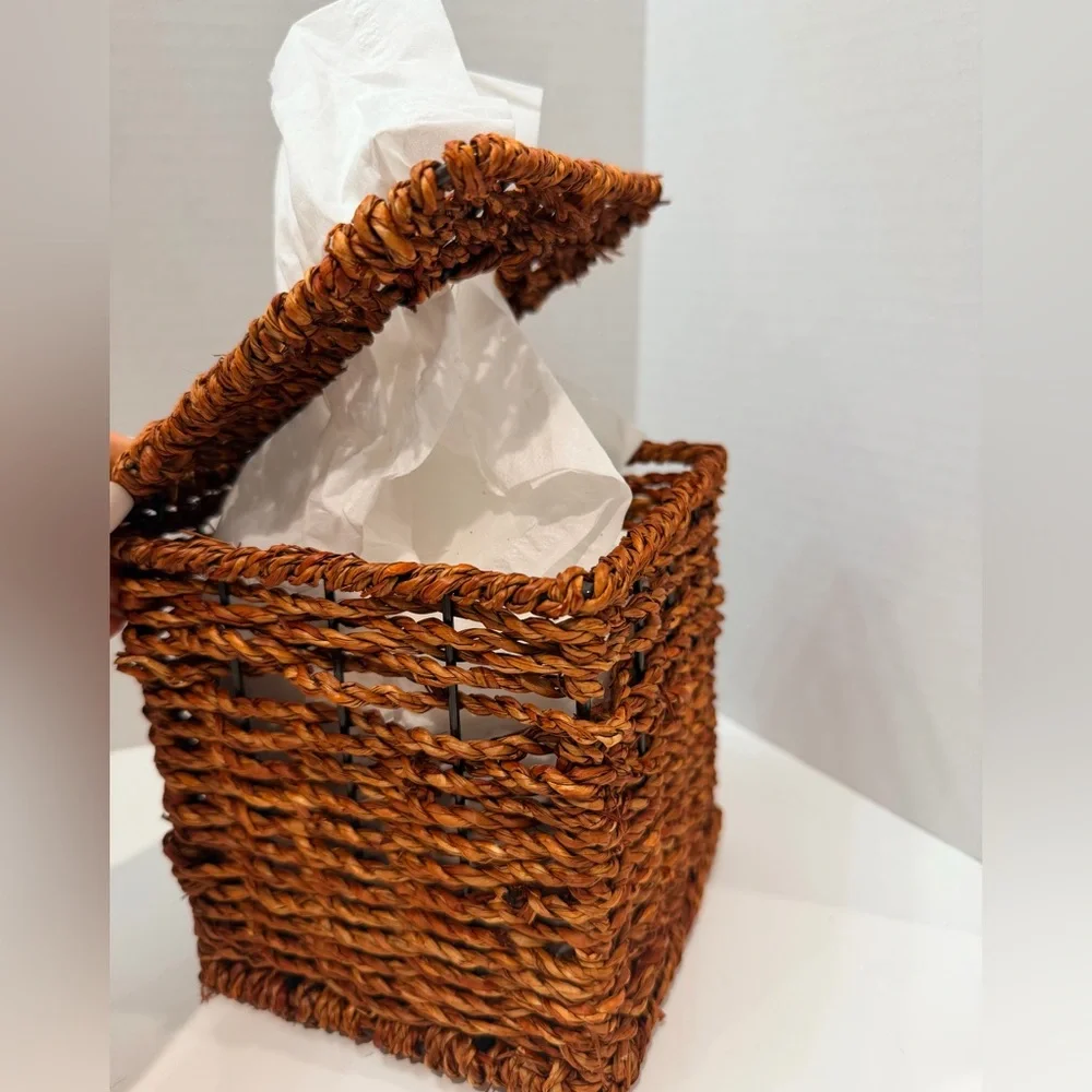 Rattan Brown Tissue Box Cover
